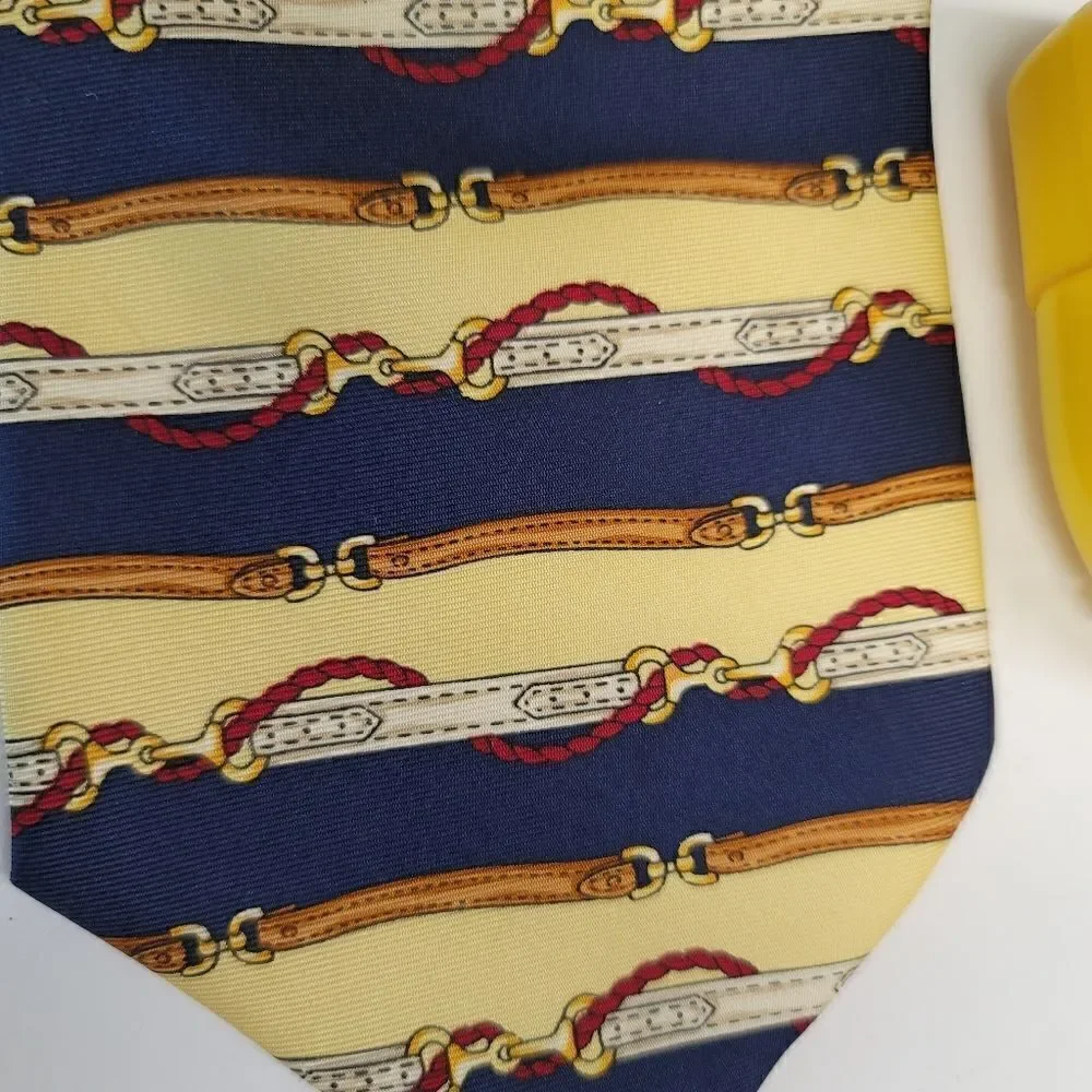 Gucci silk tie designed by Paolo gucci